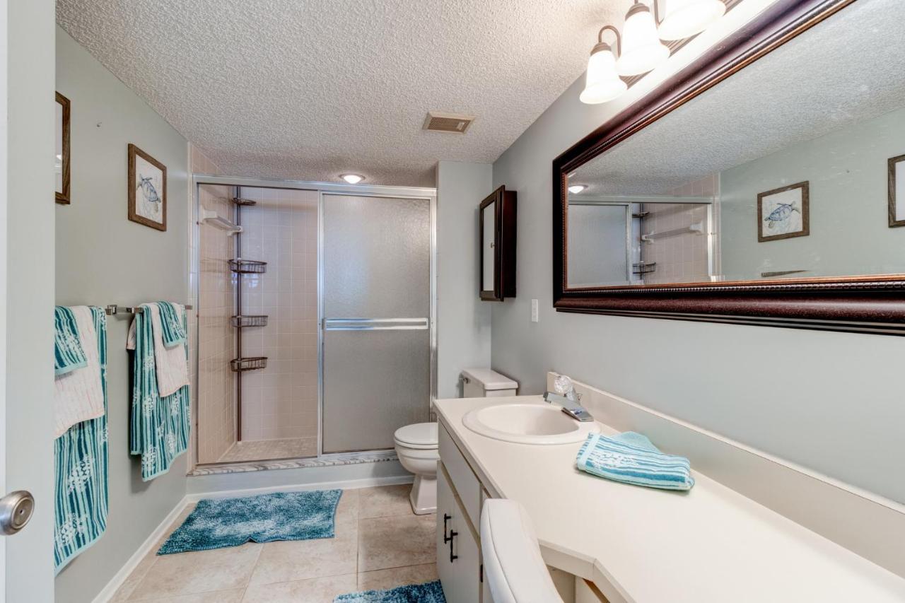Oceanfront Sunrise 2 Bed 2 Bath With Pool
