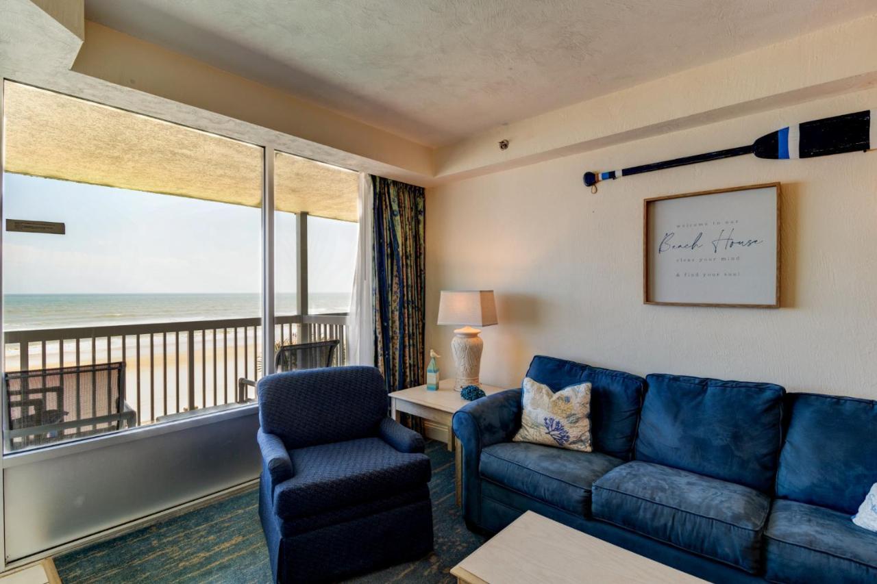 Oceanfront With Kitchen And Wifi Sleeps 6 Holiday home