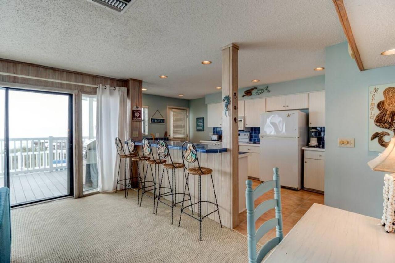 Holiday home Tipsy Turtle Direct Oceanfront *