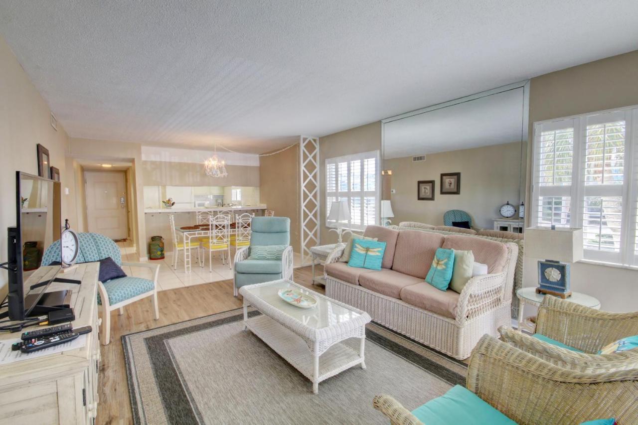 El Matador 120 - Second Floor End Unit With Easy Access To Amenities Fort Walton Beach