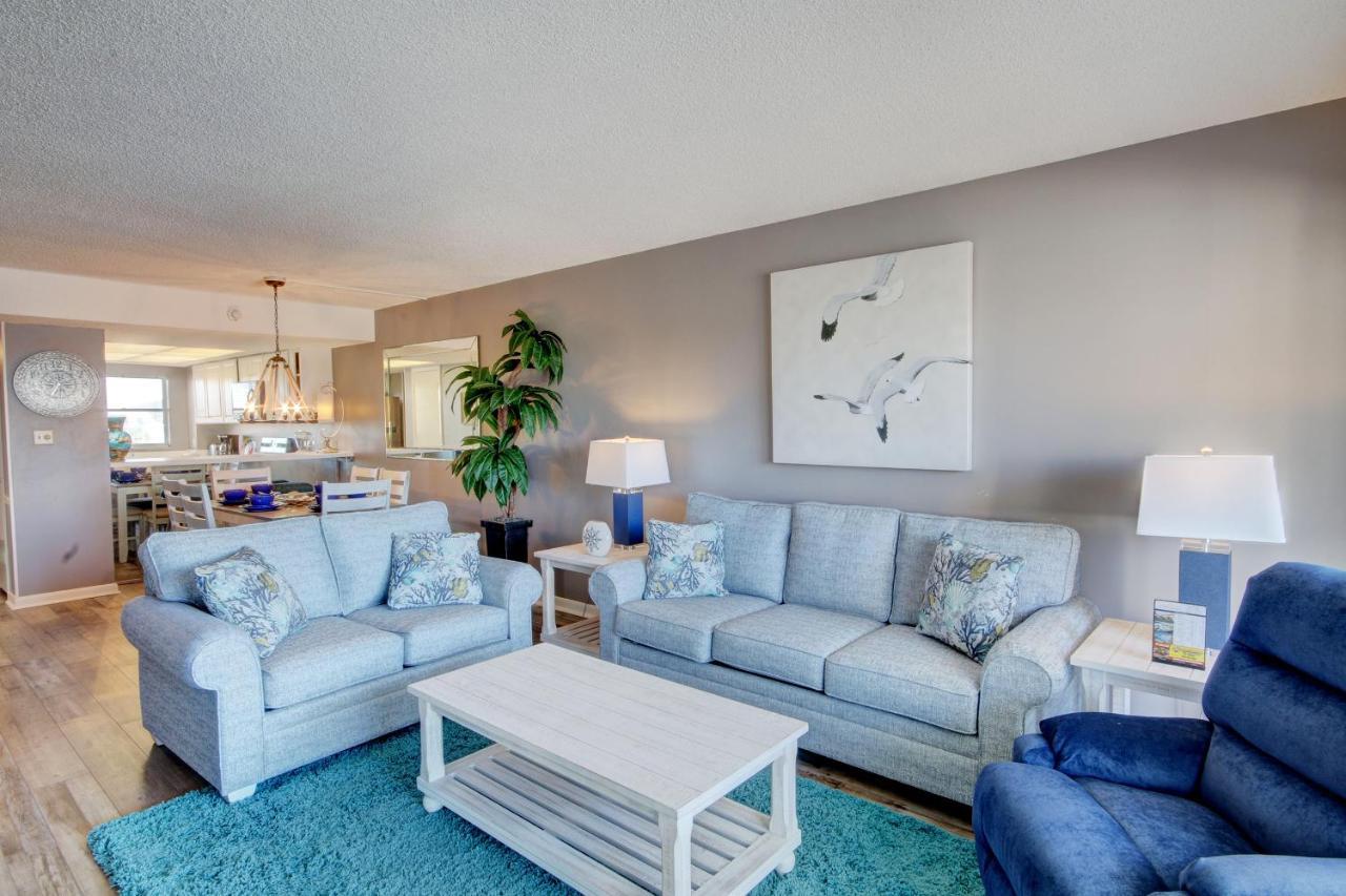 El Matador 332 - Gulf Front With Beautiful Views Of The Gulf And Pool
