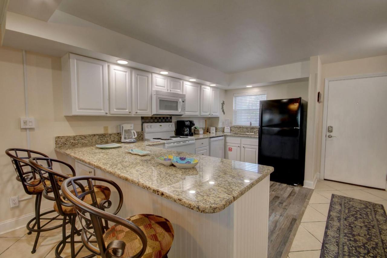 Holiday home El Matador 317 - Walk Right Out To The Pool And The Beach!