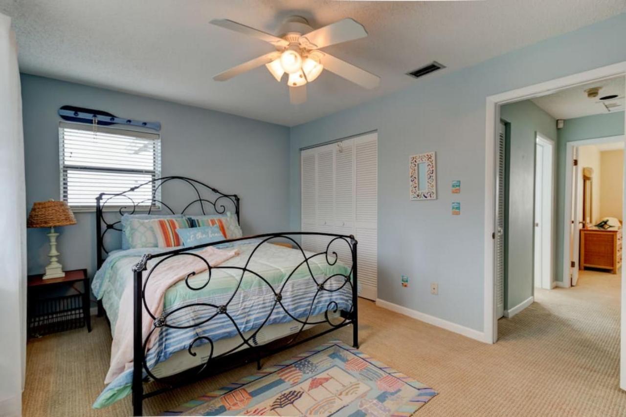 Holiday home Tipsy Turtle Direct Oceanfront