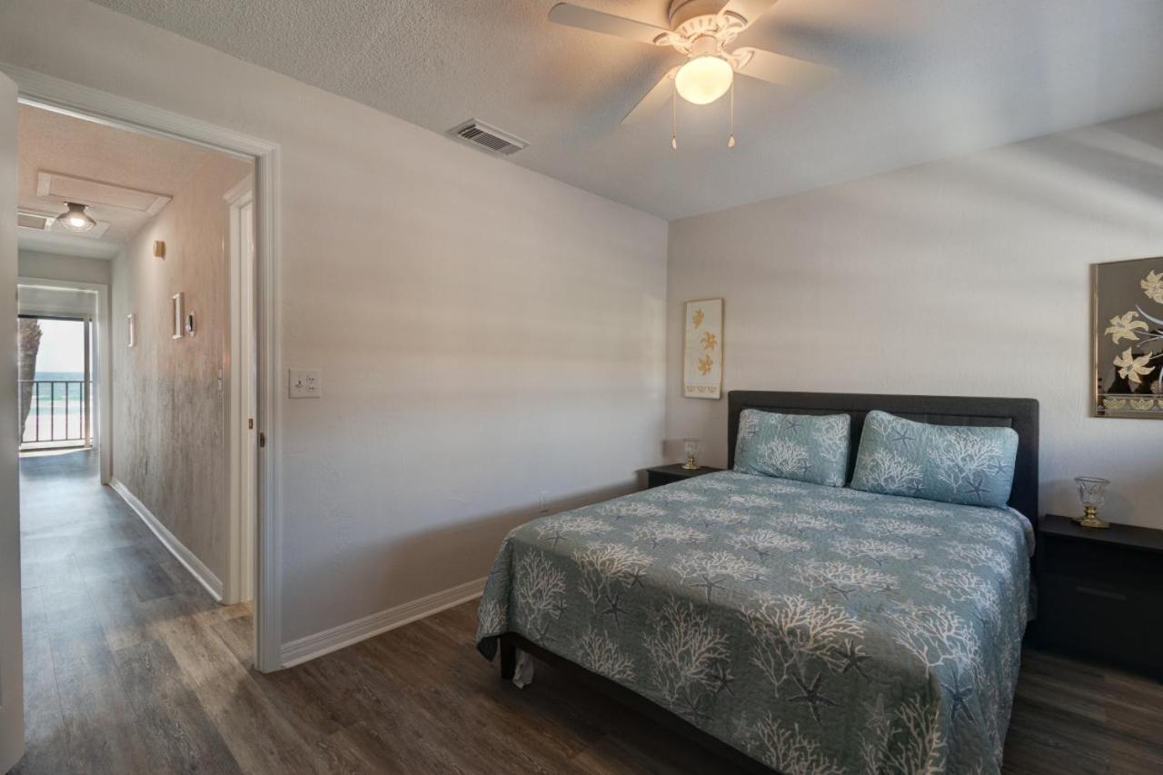 Palms Oceanfront 2 Bed Townhouse Holiday home