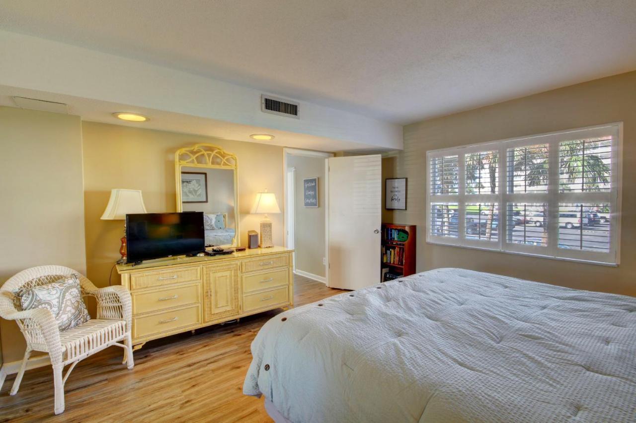 El Matador 120 - Second Floor End Unit With Easy Access To Amenities