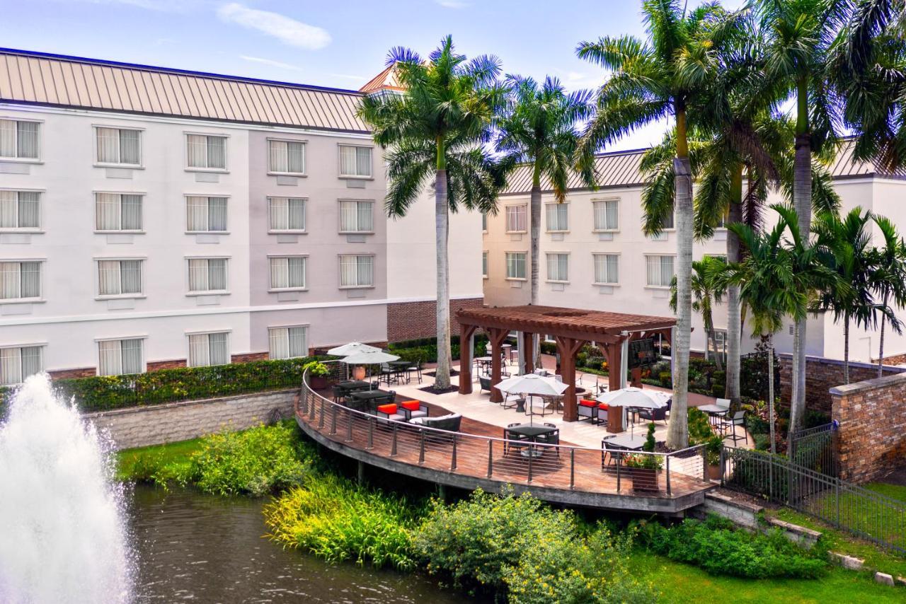 Courtyard By Marriott At Town Center Hotel 3*