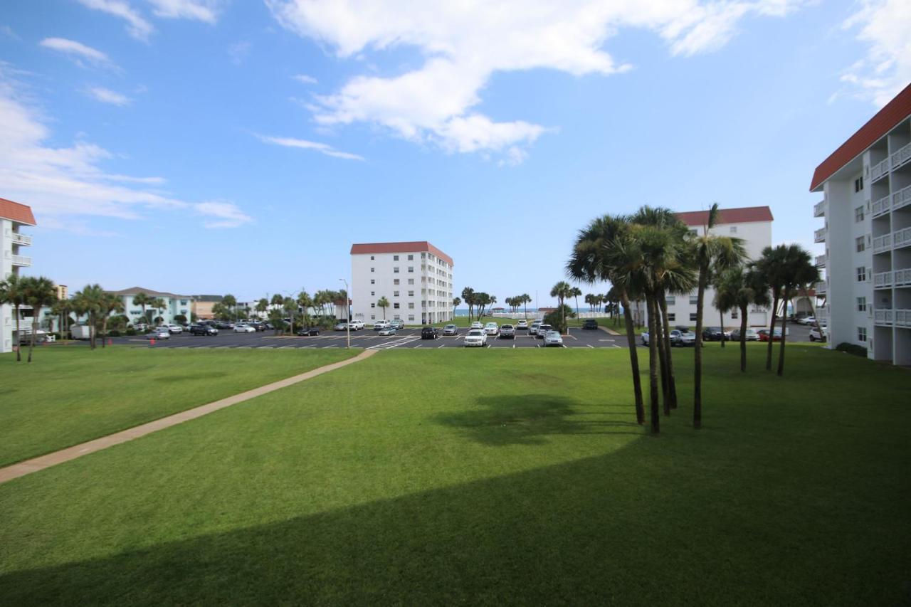 El Matador 221 - Great Location With Views Of The Gulf *