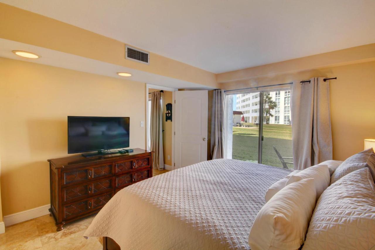 El Matador 318 - Walk Right Out To The Pool And The Beach! *