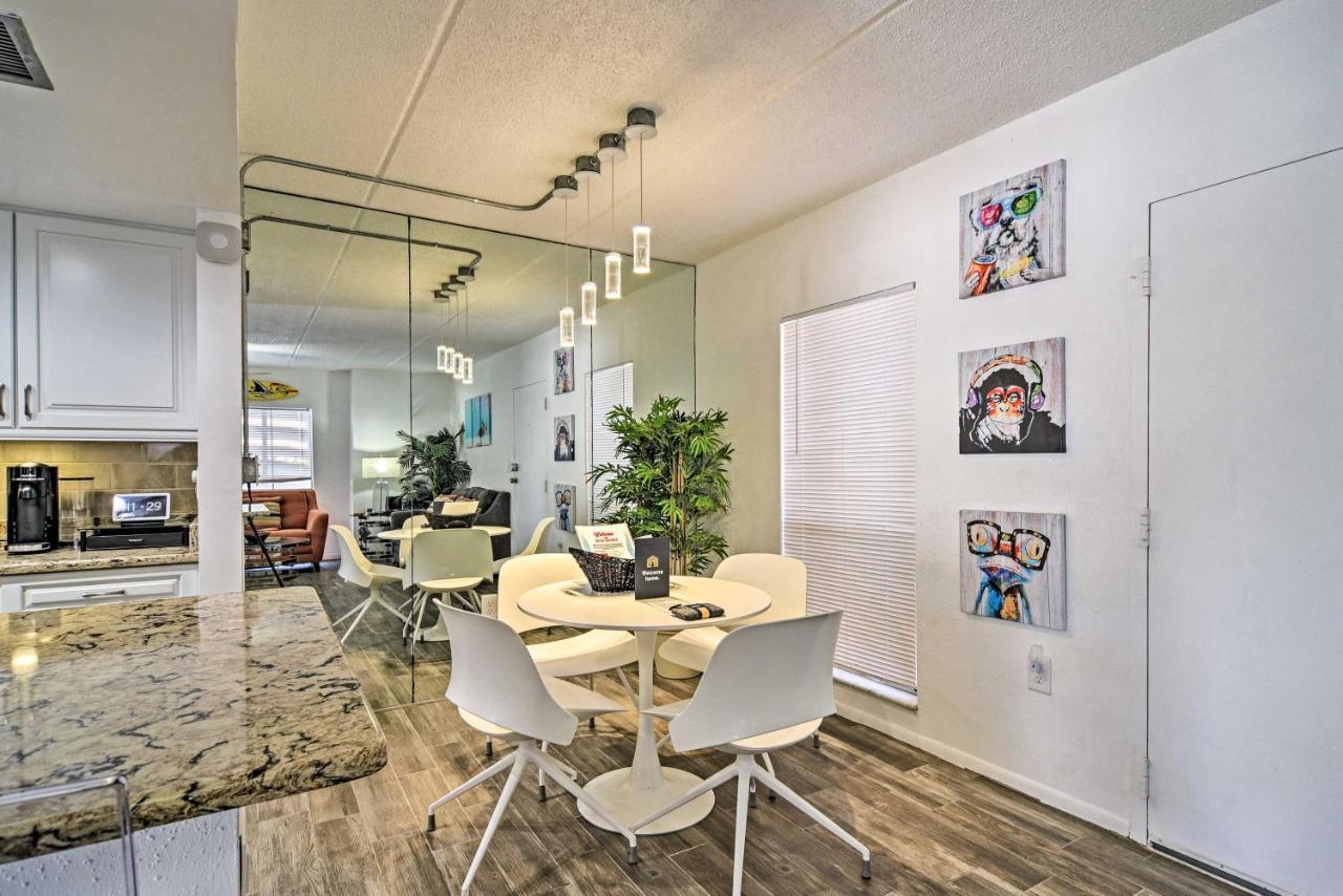 Modern St Pete With Community Pool!