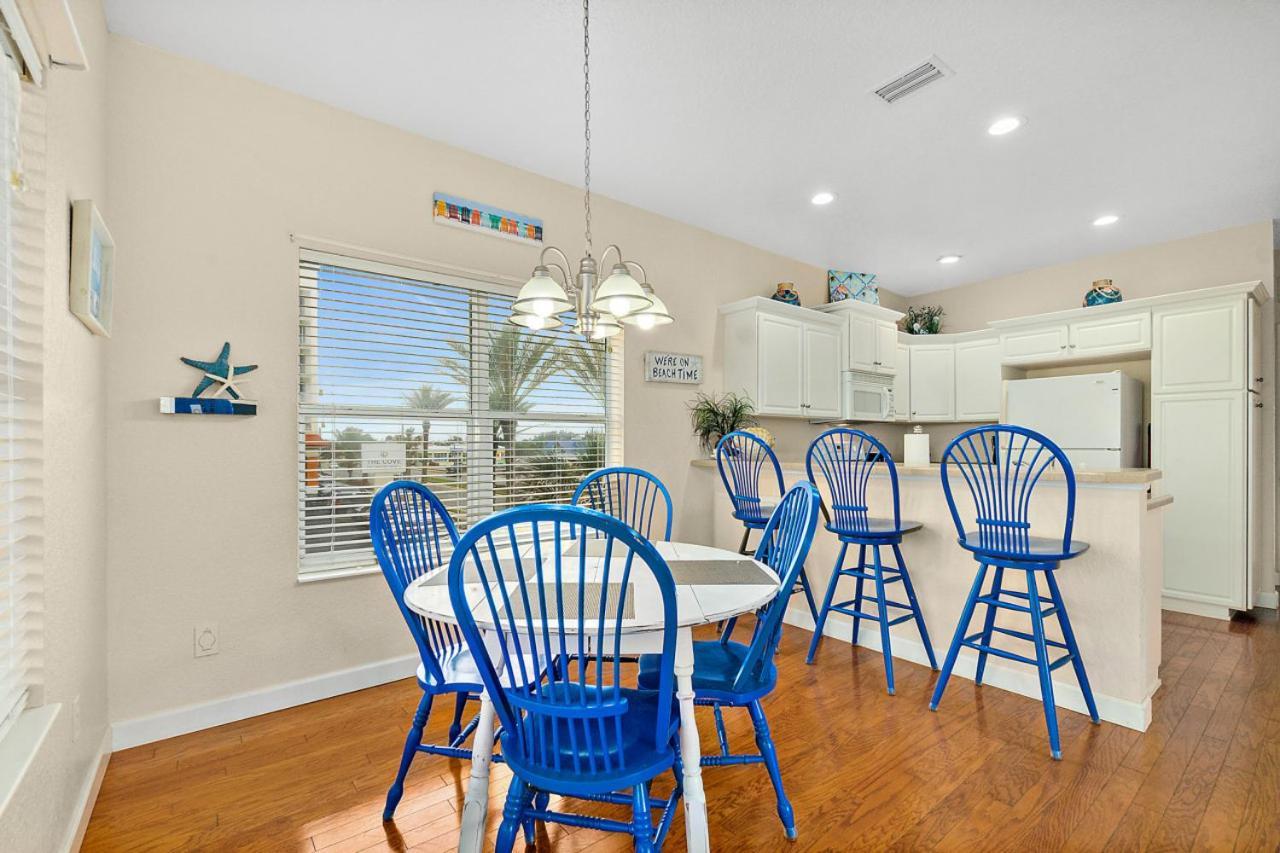Seaside Serenity Direct Oceanfront Holiday home *