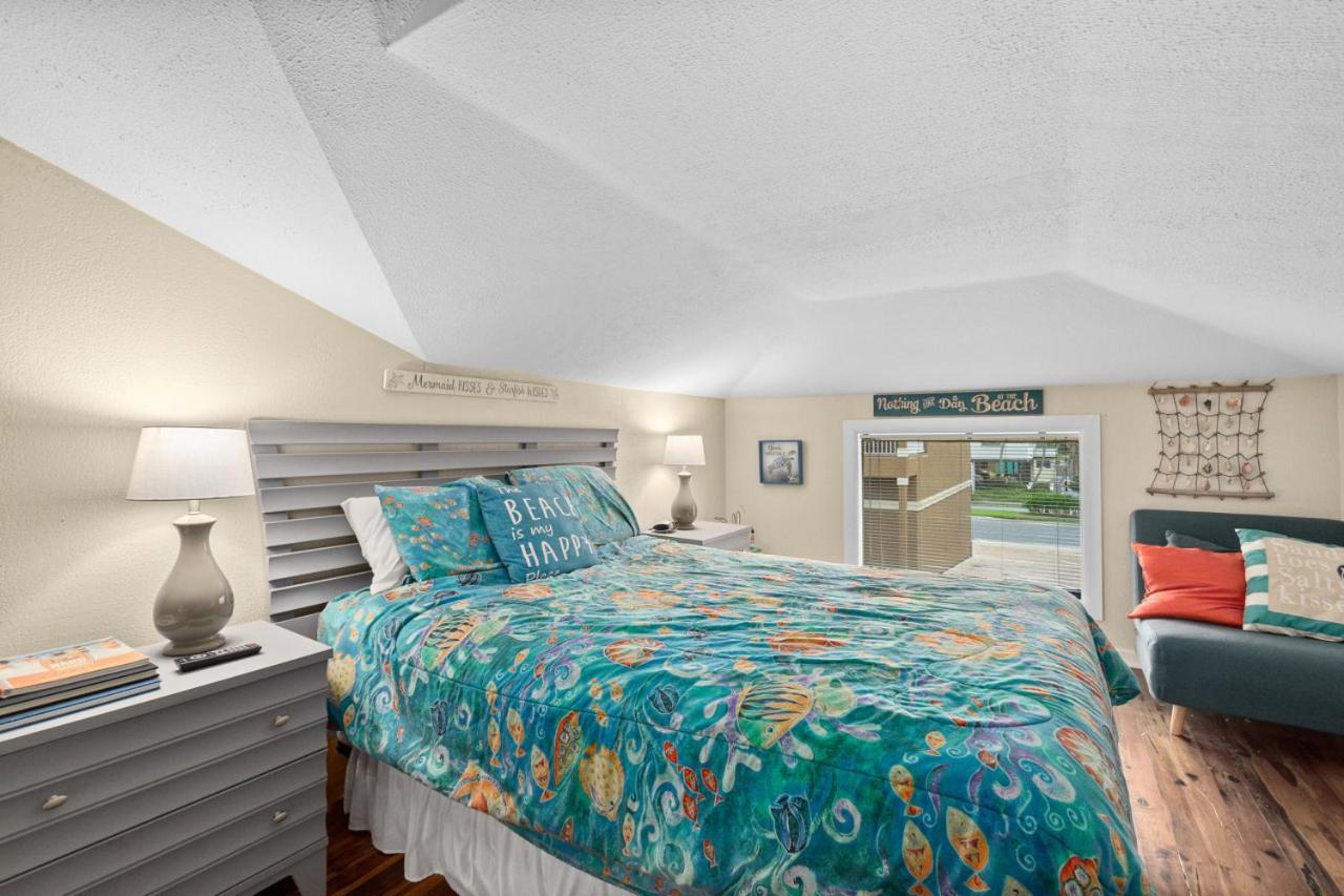 Holiday home Seaside Serenity Direct Oceanfront