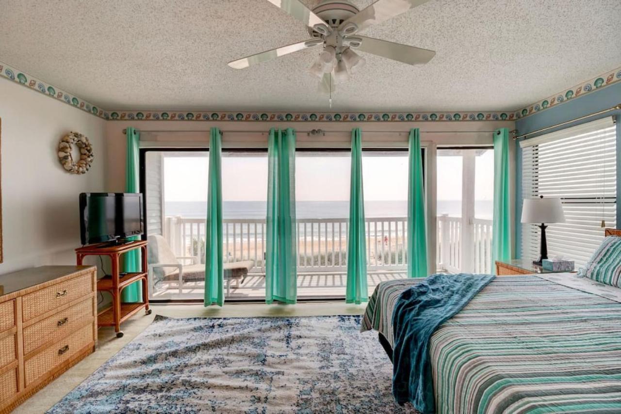 Tipsy Turtle Funky Pelican Massive Oceanfront *