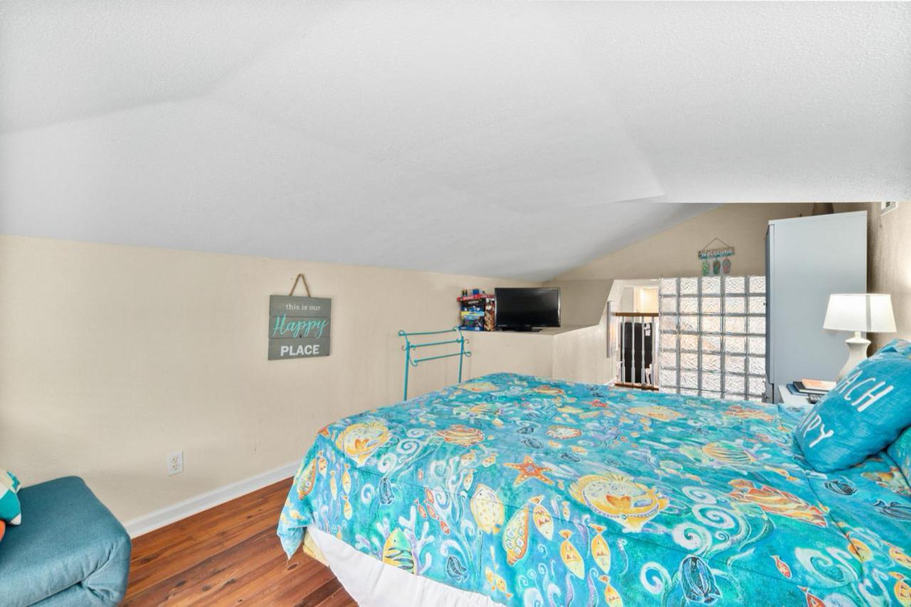 Seaside Serenity Direct Oceanfront *