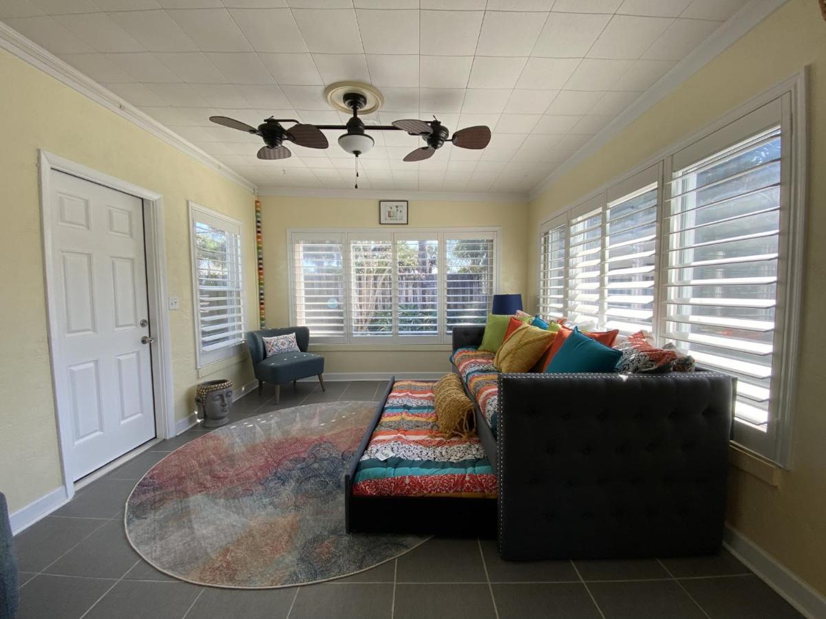 Holiday home 3 Bed 2 Ba Wifi Kitchen Walk To Firepit Daytona Beach