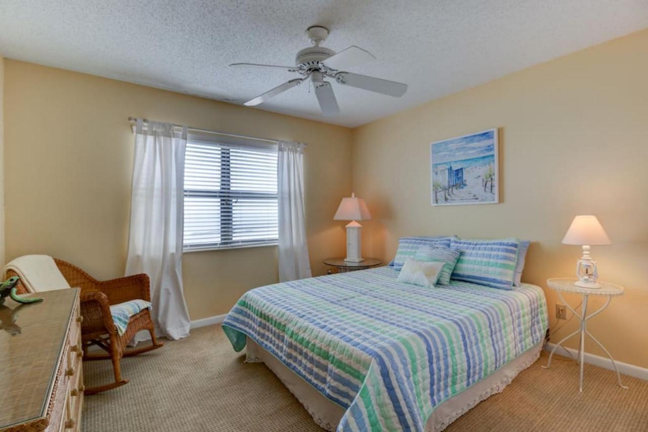 Tipsy Turtle Funky Pelican Massive Oceanfront * Palm Coast