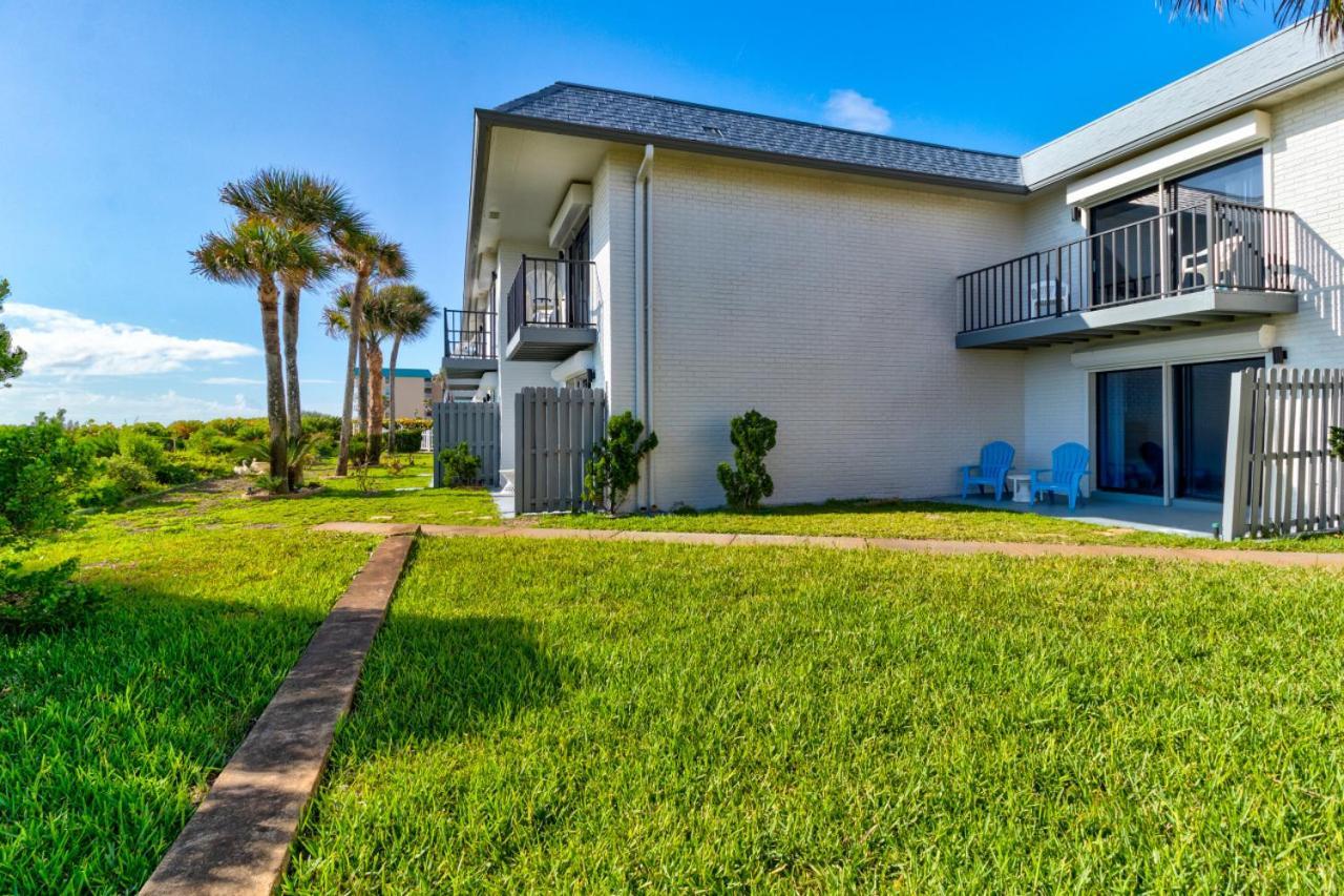 Palms Oceanfront 2 Bed Townhouse