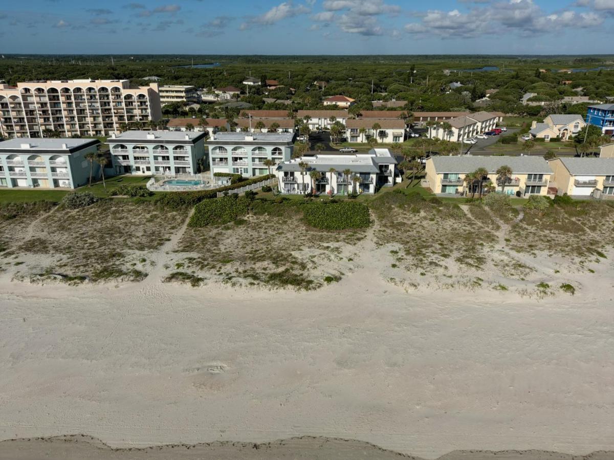 Palms Oceanfront 2 Bed Townhouse