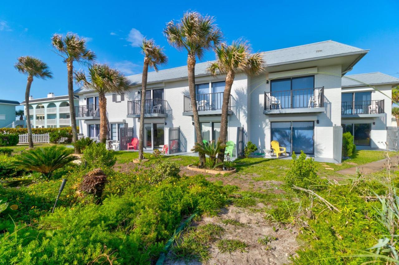 Palms Oceanfront 2 Bed Townhouse Holiday home *