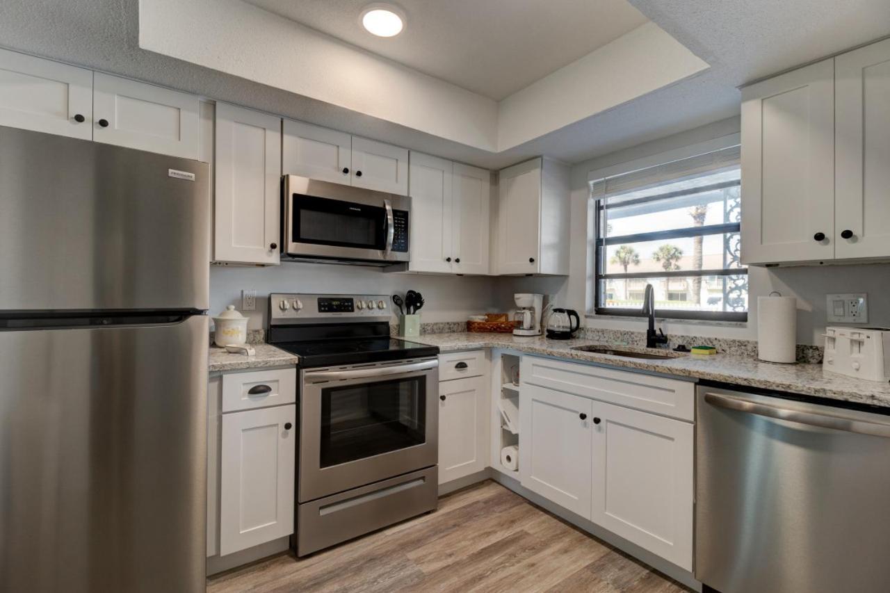 Palms Oceanfront 2 Bed Townhouse Ponce Inlet