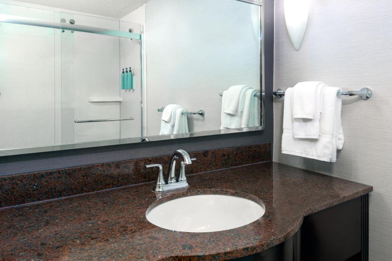 Courtyard By Marriott At Town Center 3* Sarasota