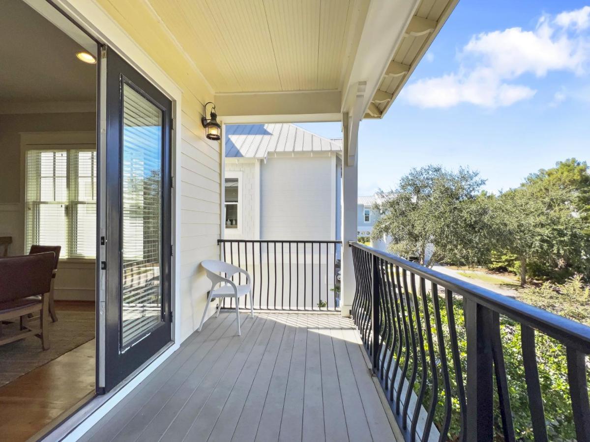 Pompano Palace Holiday home *