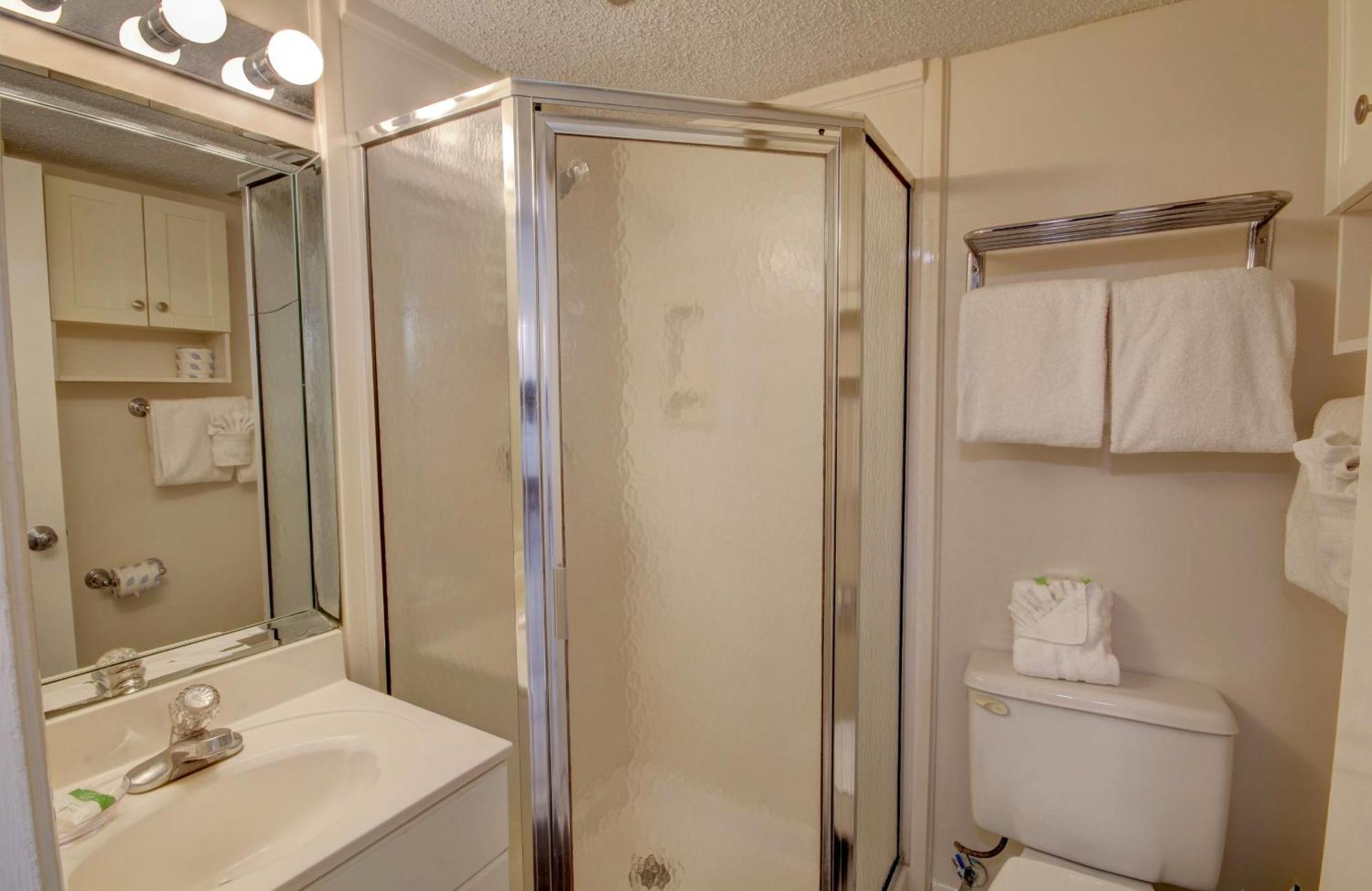 El Matador 317 - Walk Right Out To The Pool And The Beach!