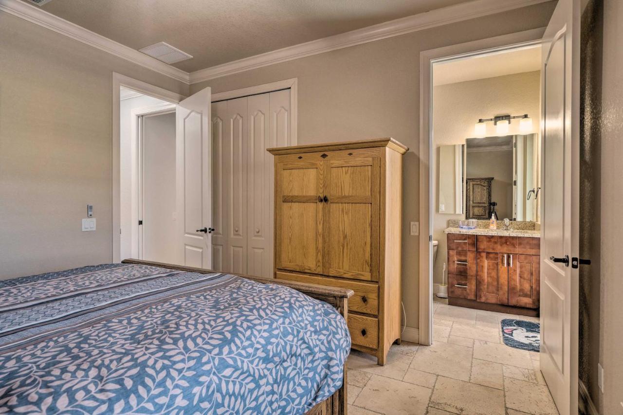 Holiday home Canalfront With Patio And Grill! Cape Coral