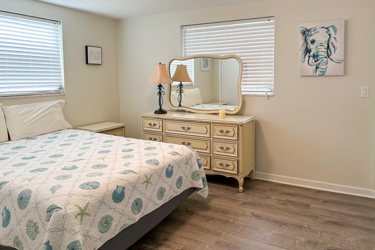 Holiday home Quiet Retreat With Private Lanai And Pool!