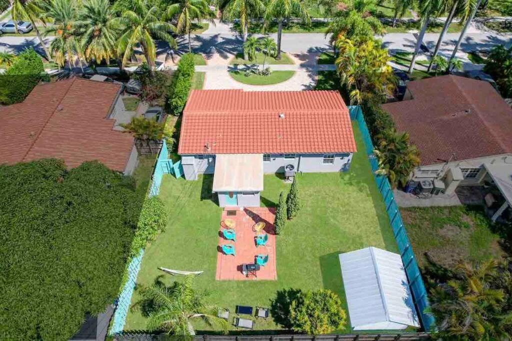 Your Florida Vacation Destination- Near Beach Holiday home