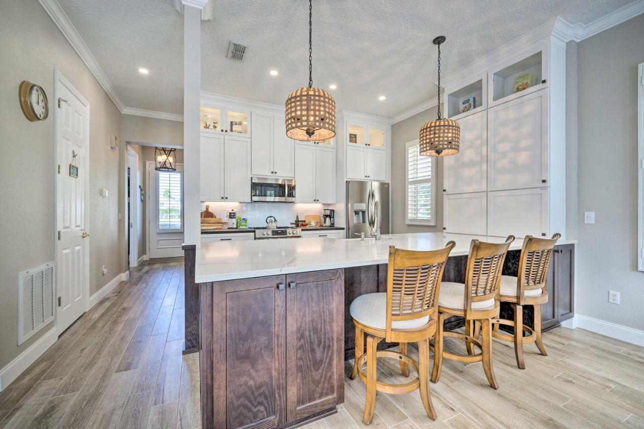 Stunning Oasis With Private Pool, 7 Mi To Disney! *