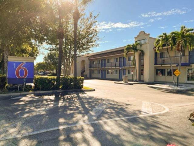 6 Riviera Fl Hotel Riviera Beach
