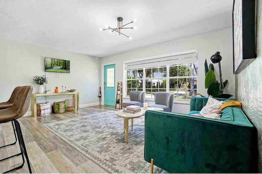 Your Florida Vacation Destination- Near Beach Hallandale Beach