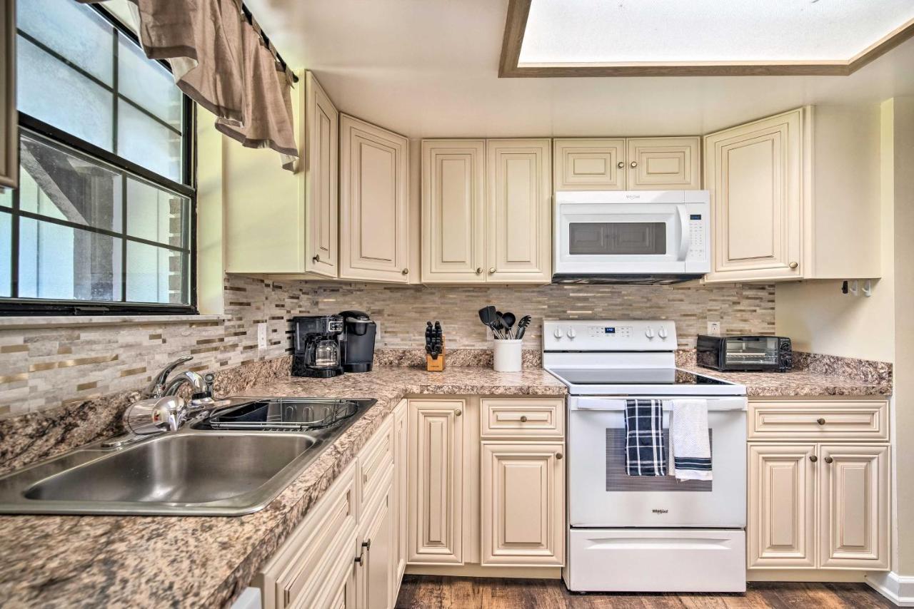 Pet-friendly With Hot Tub!