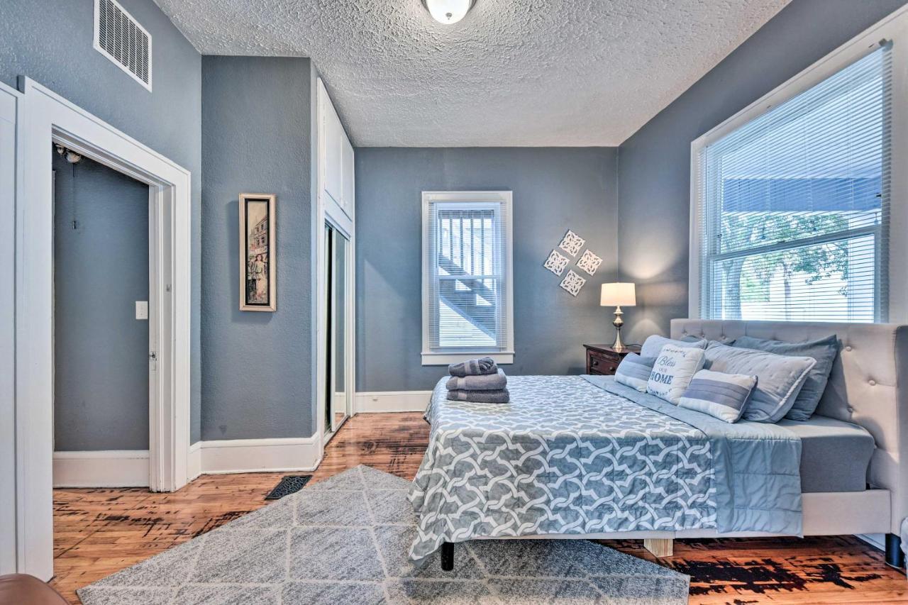 Charming About 2 Mi To Downtown! *