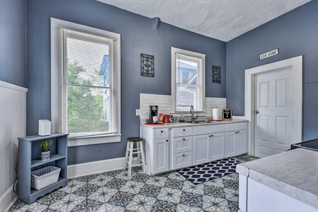 Holiday home Charming About 2 Mi To Downtown!