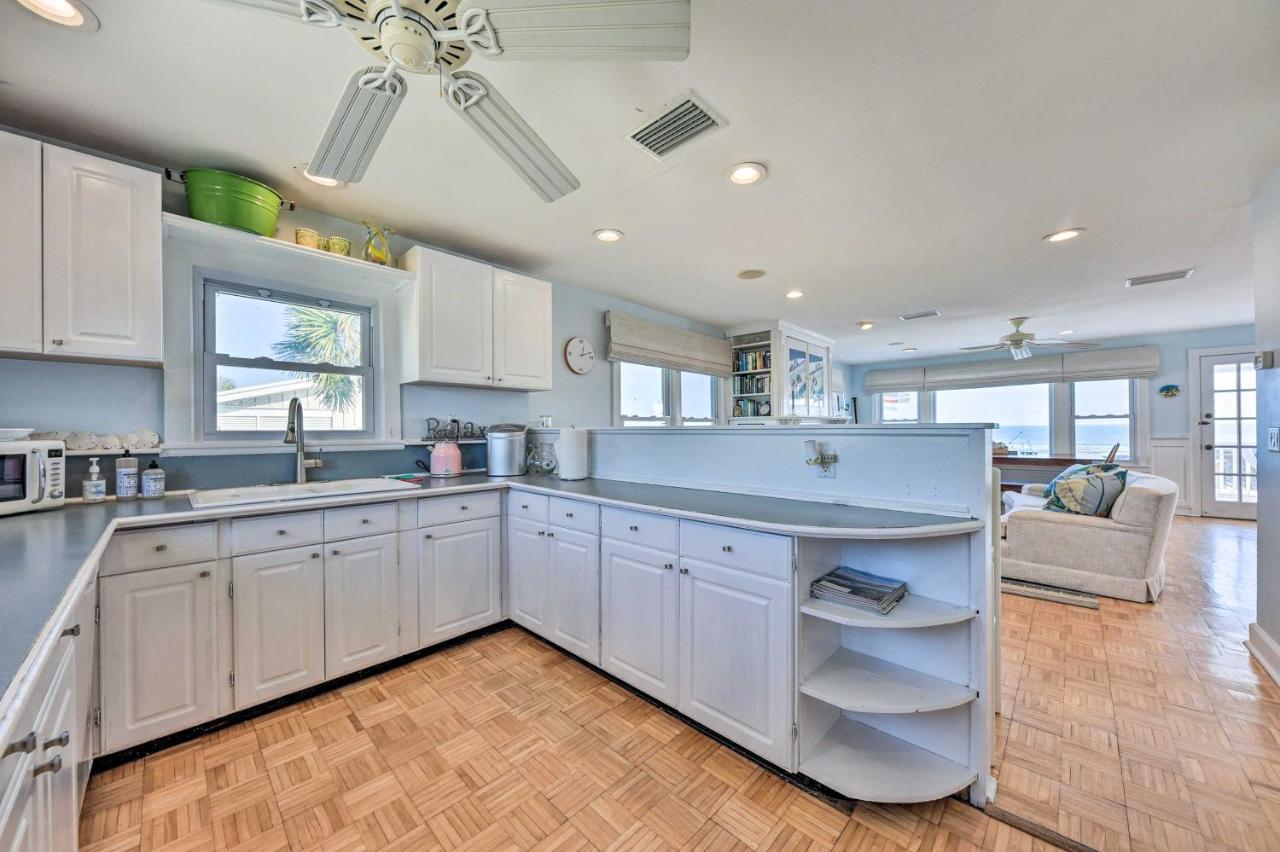 Beachfront Florida Getaway With Furnished Deck! Holiday home Fernandina Beach