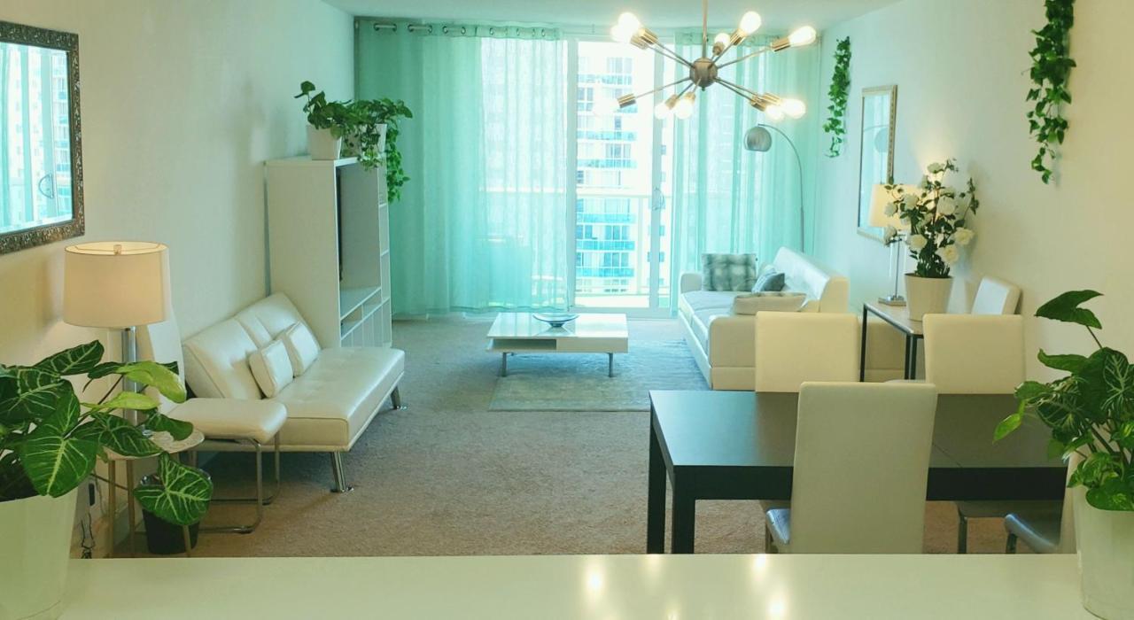 Apartment Upscale At Sunny Isles Beach