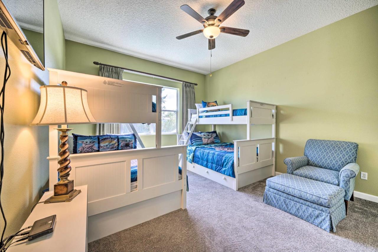 Stunning Oasis With Private Pool, 7 Mi To Disney! Holiday home