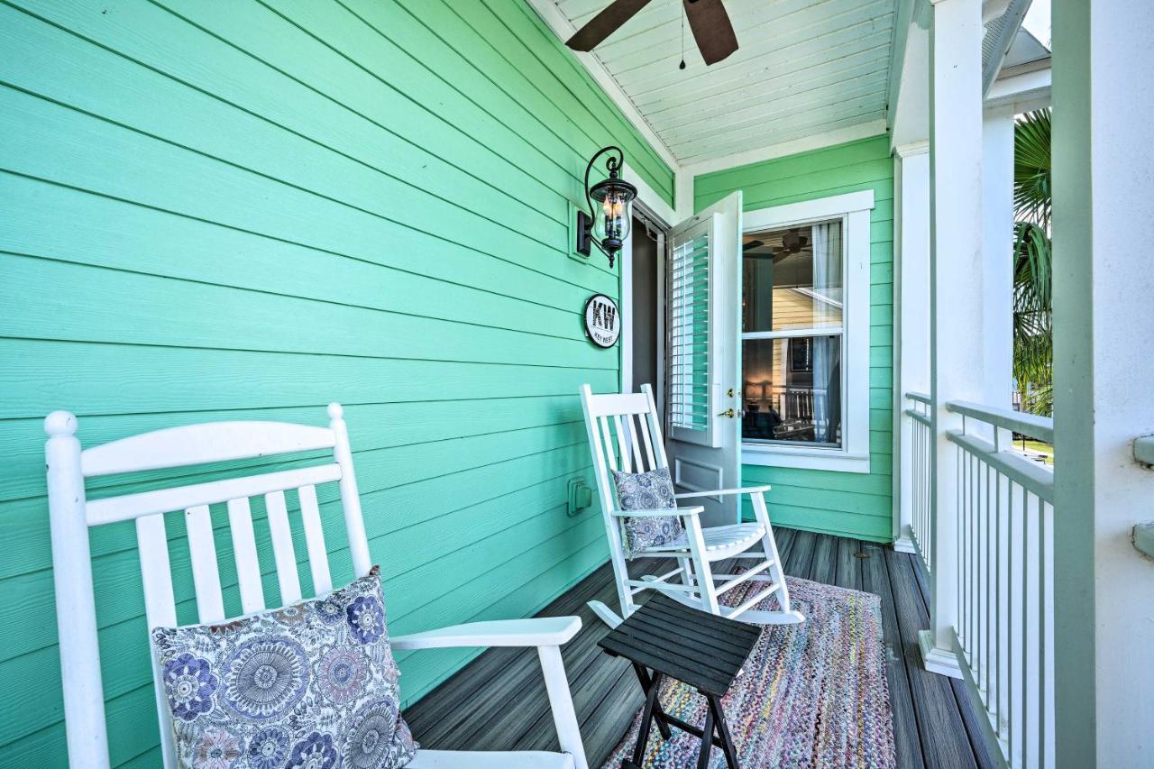 Holiday home Stunning Oasis With Private Pool, 7 Mi To Disney!