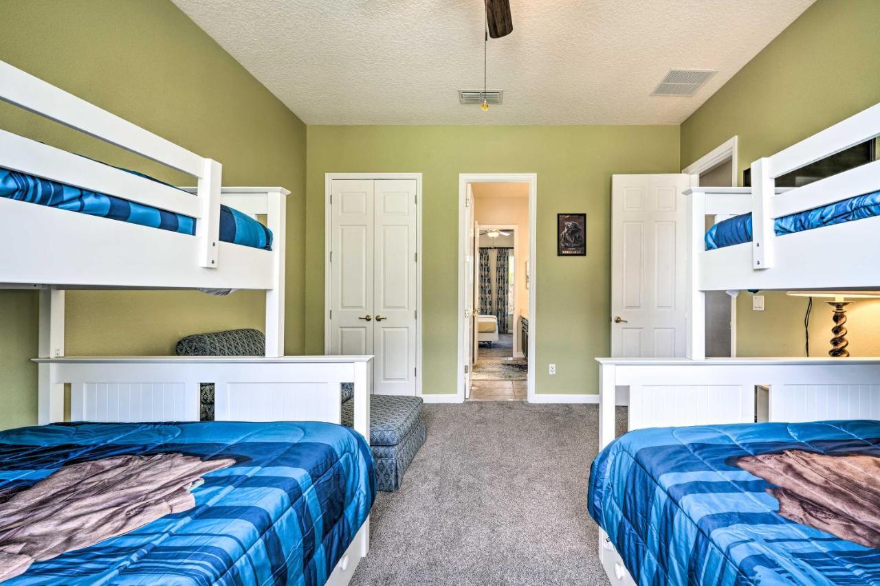 Holiday home Stunning Oasis With Private Pool, 7 Mi To Disney!