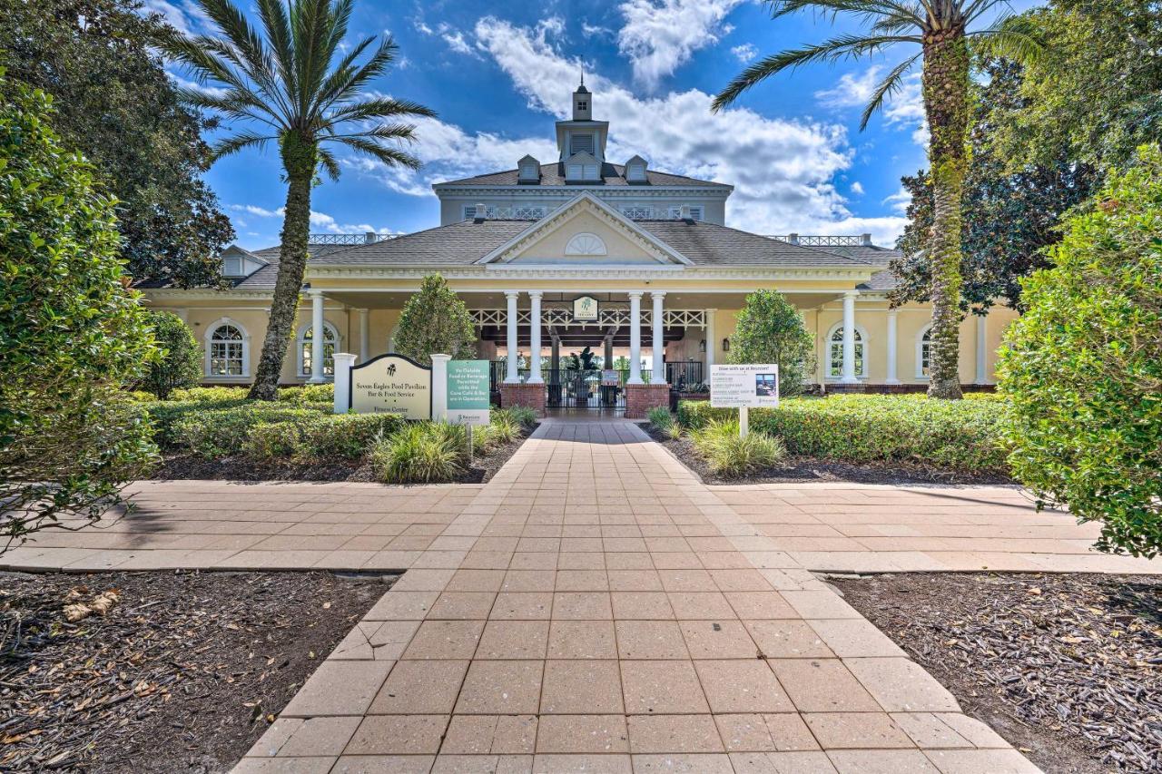 Stunning Oasis With Private Pool, 7 Mi To Disney! Holiday home Kissimmee