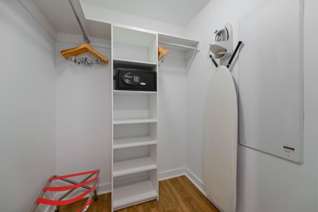 Cozy 1br Beachwalk * Hallandale Beach