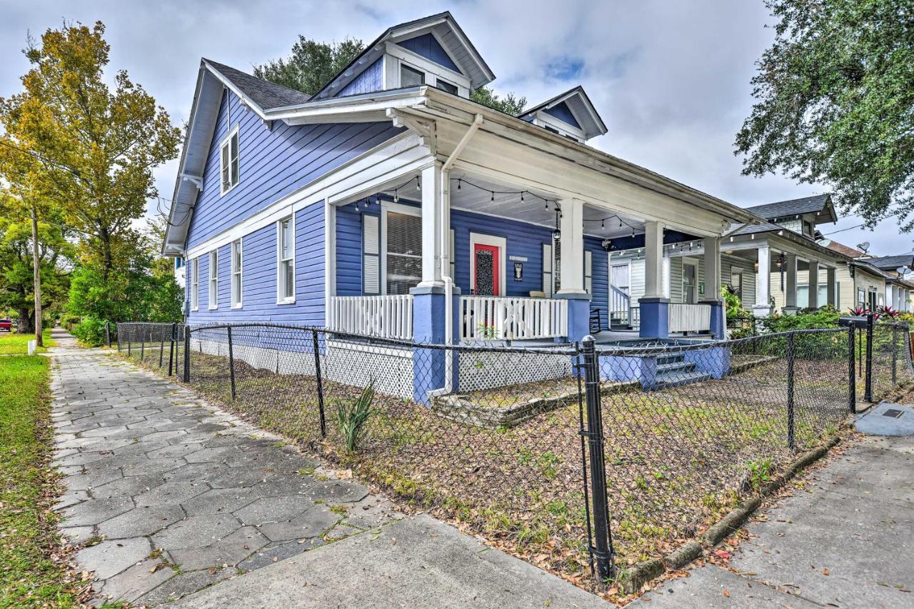 Charming About 2 Mi To Downtown!