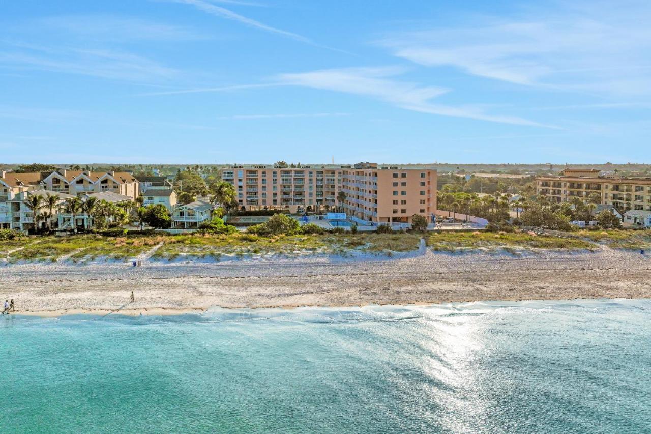 Reef Club 208 * Clearwater Beach