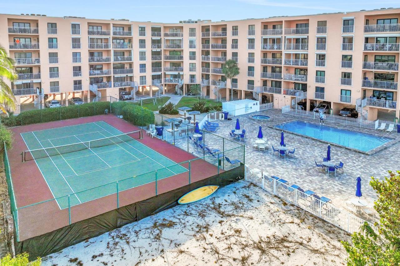 Reef Club 107 Apartment Clearwater Beach