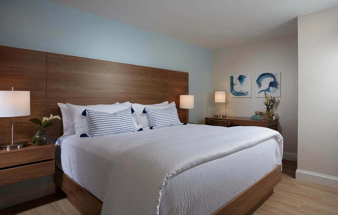 The Pointe Hotel 4*