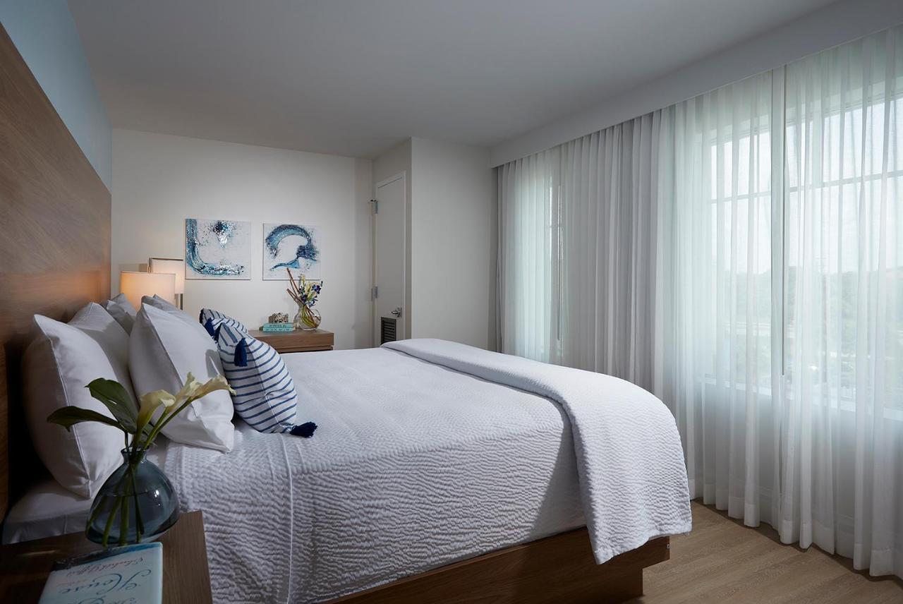 Hotel The Pointe 4*