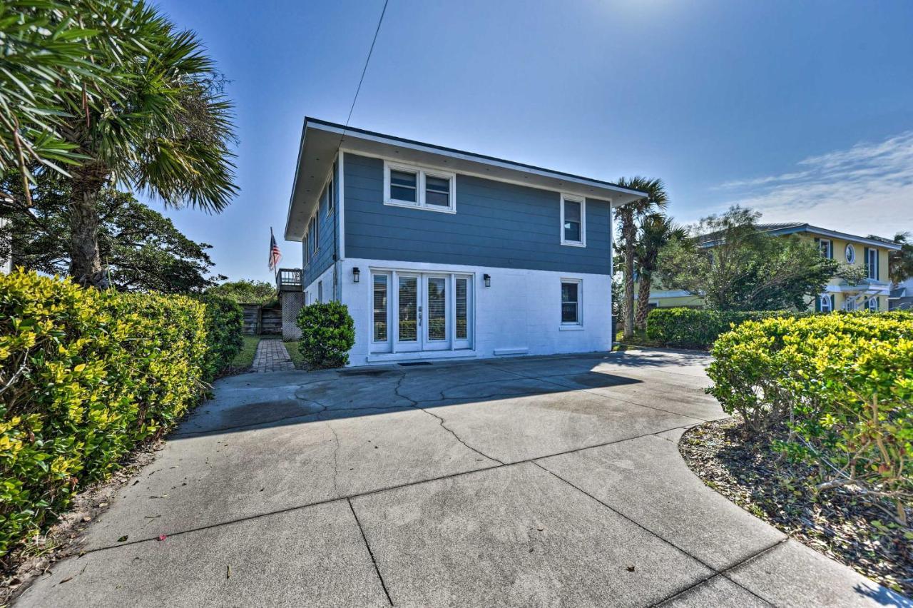 Beachfront Florida Getaway With Furnished Deck! Holiday home