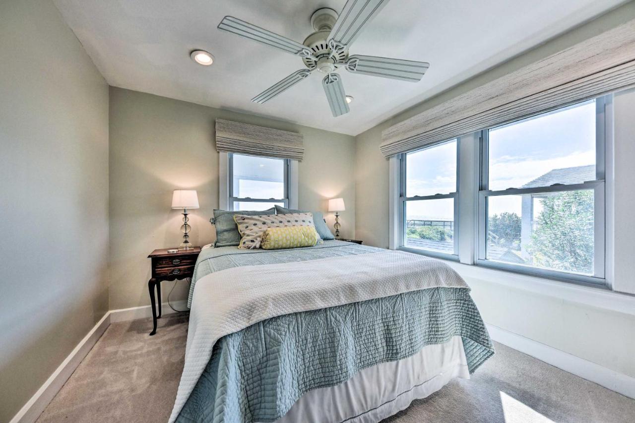 Beachfront Florida Getaway With Furnished Deck! Holiday home