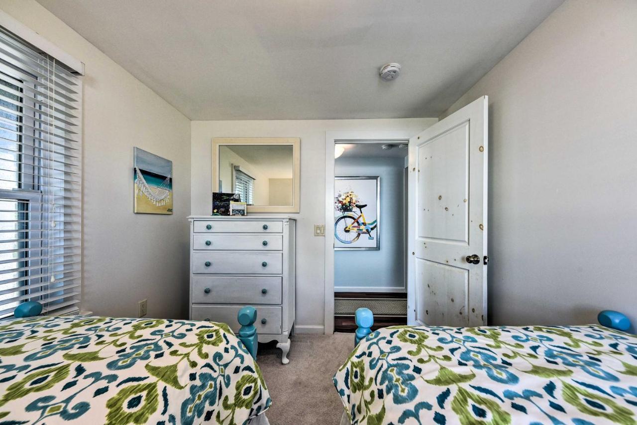 Holiday home Beachfront Florida Getaway With Furnished Deck!